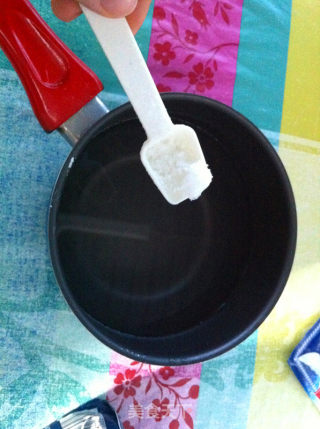 鲜肉包子全过程的做法步骤：2