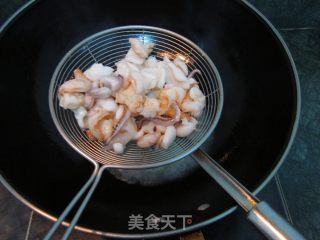日式海鲜乌冬面的做法步骤：6