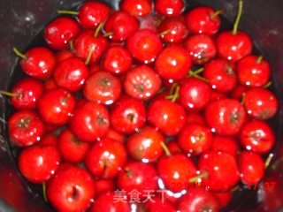 冰糖葫芦的做法步骤：1