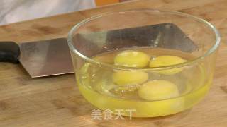虾仁滑蛋的做法步骤：1