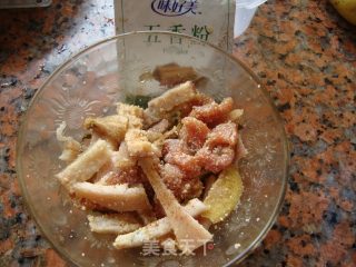 干豇豆米粉蒸肉的做法步骤：5