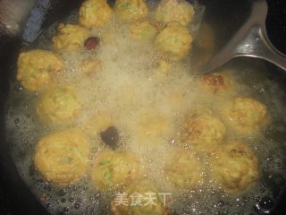 简单的美味---香炸萝卜丸(萝卜丸子的详细制作过程)的做法步骤：13