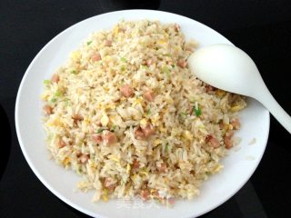 炒饭的做法步骤：1