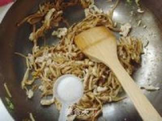 黄花菜炒鸡肉的做法步骤：13