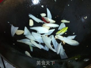 葱爆腊肉的做法步骤：5