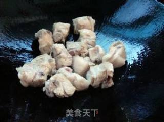 老酱排骨的做法步骤：2