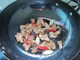 水煮牛肉的做法步骤：6
