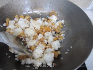 干炸鱿鱼炒饭的做法步骤：9
