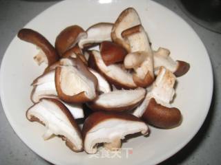 肉丸炒西生菜的做法步骤：3