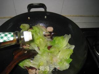肉丸炒西生菜的做法步骤：7