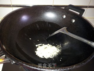 椒丝炒手撕香芹的做法步骤：3