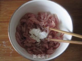 京酱肉丝的做法步骤：2