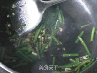 芹菜炒鹅肠的做法步骤：10