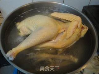 黄芪蒸鸡的做法步骤：1