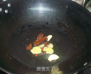 百吃不厌------啤酒红烧肉的做法步骤：4