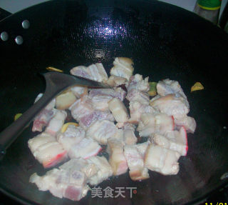百吃不厌------啤酒红烧肉的做法步骤：5
