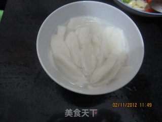 炒白粿的做法步骤：3