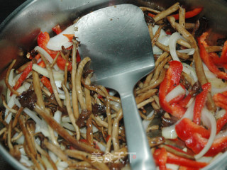 干锅茶树菇的做法步骤：7