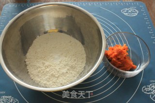 动动手，让生活变得更精彩——手工南瓜面的做法步骤：1