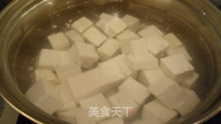 金沙玉米豆腐的做法步骤：3