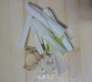 排骨炖白菜的做法步骤：2