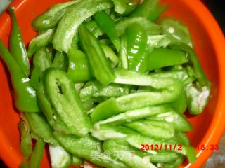 青辣椒炒杏鲍菇的做法步骤：4