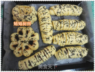 第一次做的面包------红豆沙面包~的做法步骤：8