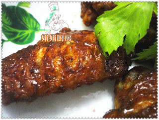 我家的烤鸡翅~~的做法步骤：5