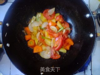 西红柿牛肉汤的做法步骤：2