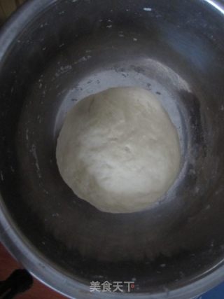 洋葱鸡肉馅饼的做法步骤：1