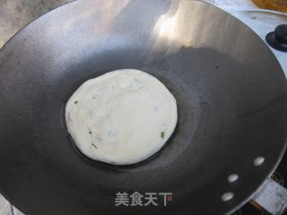 葱花烙饼的做法步骤：11