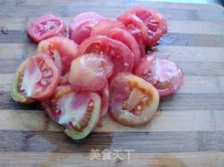 无肉也欢从小爱吃——西红柿烧豆腐的做法步骤：1