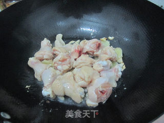 红烧栗子鸡的做法步骤：4