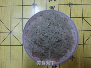 清炒粉条的做法步骤：1