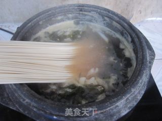 石锅酱汤面的做法步骤：6