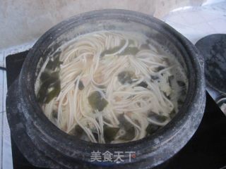 石锅酱汤面的做法步骤：8