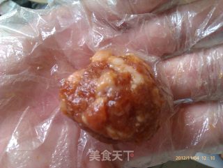 蘑菇肉圆汤的做法步骤：4