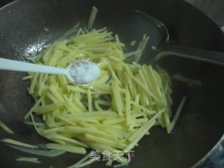 醋溜土豆丝的做法步骤：8
