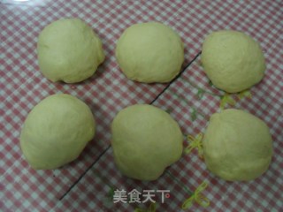 豆沙面包卷的做法步骤：5