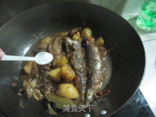 红烧鲅鱼土豆块的做法步骤：17