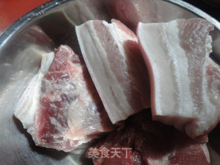 梅菜扣肉Q吃法--------------莲心扣肉的做法步骤：1