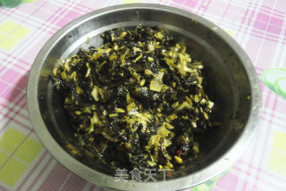 梅菜扣肉Q吃法--------------莲心扣肉的做法步骤：4