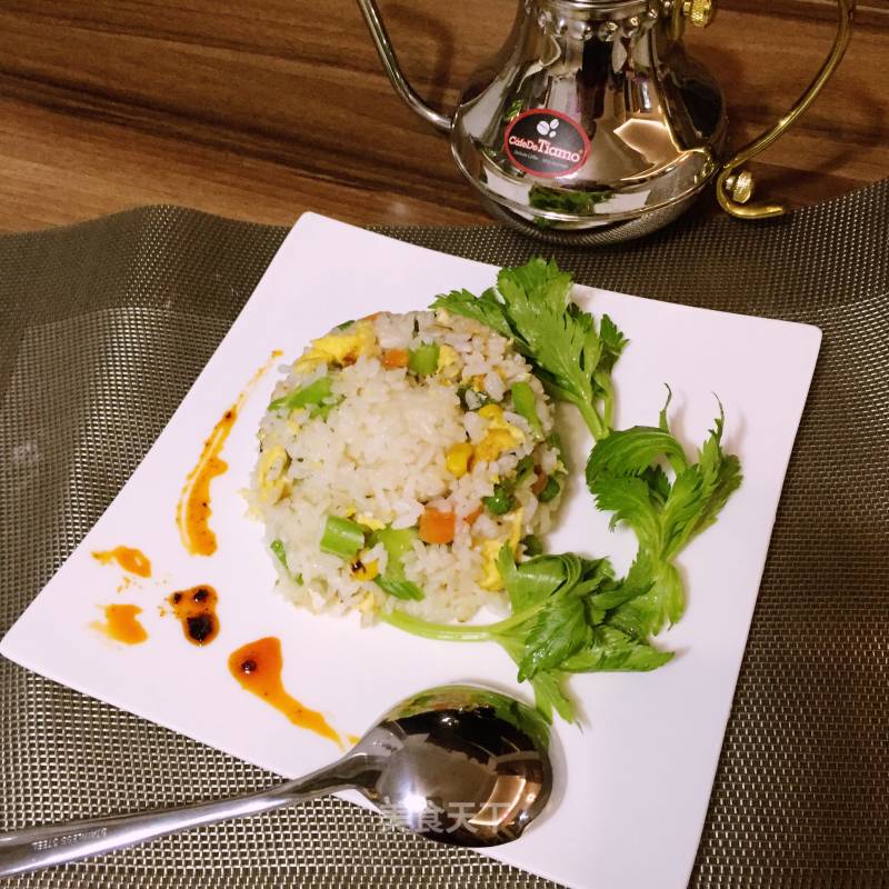 西芹蛋炒饭