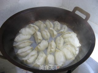 脆皮锅贴的做法步骤：9