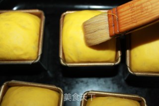 【南瓜袖珍小吐司】---这个季节最不容错过的面包的做法步骤：10