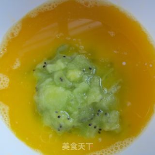 猕猴桃玛芬的做法步骤：4