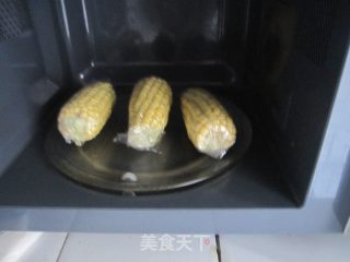 微波炉煮玉米的做法步骤：5