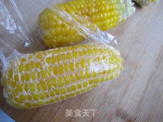 微波炉煮玉米的做法步骤：7