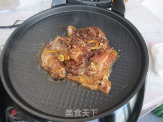 电饼铛烤鸡腿的做法步骤：8