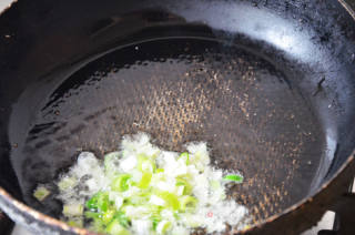 幸福美食：时令蔬菜美食之蛤蜊萝卜汆鸡蛋的做法步骤：7